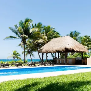 Holiday home Costa Brava Apartments I Ocean Front, Puerto Aventuras